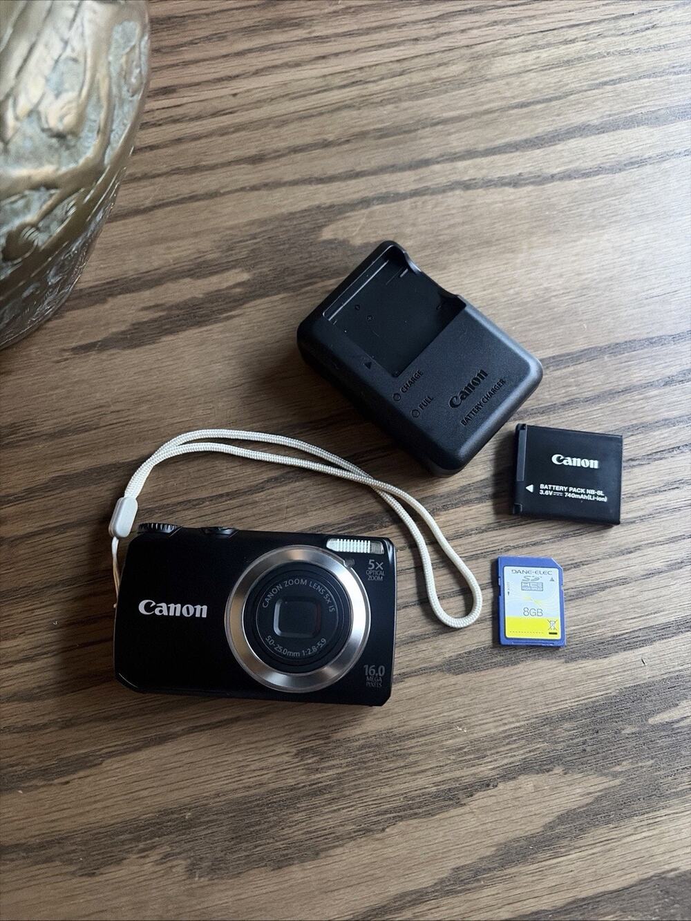 Canon PowerShot A3300 IS Digital Camera 16-megapixel 5x Zoom, 2.7"LCD,Auto Focus